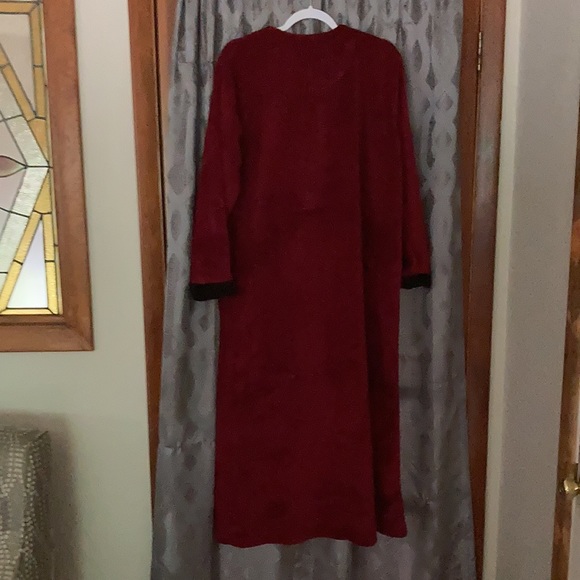 Soft robe - Picture 2 of 7